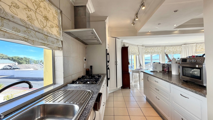 6 Bedroom Property for Sale in Gordons Bay Village Western Cape